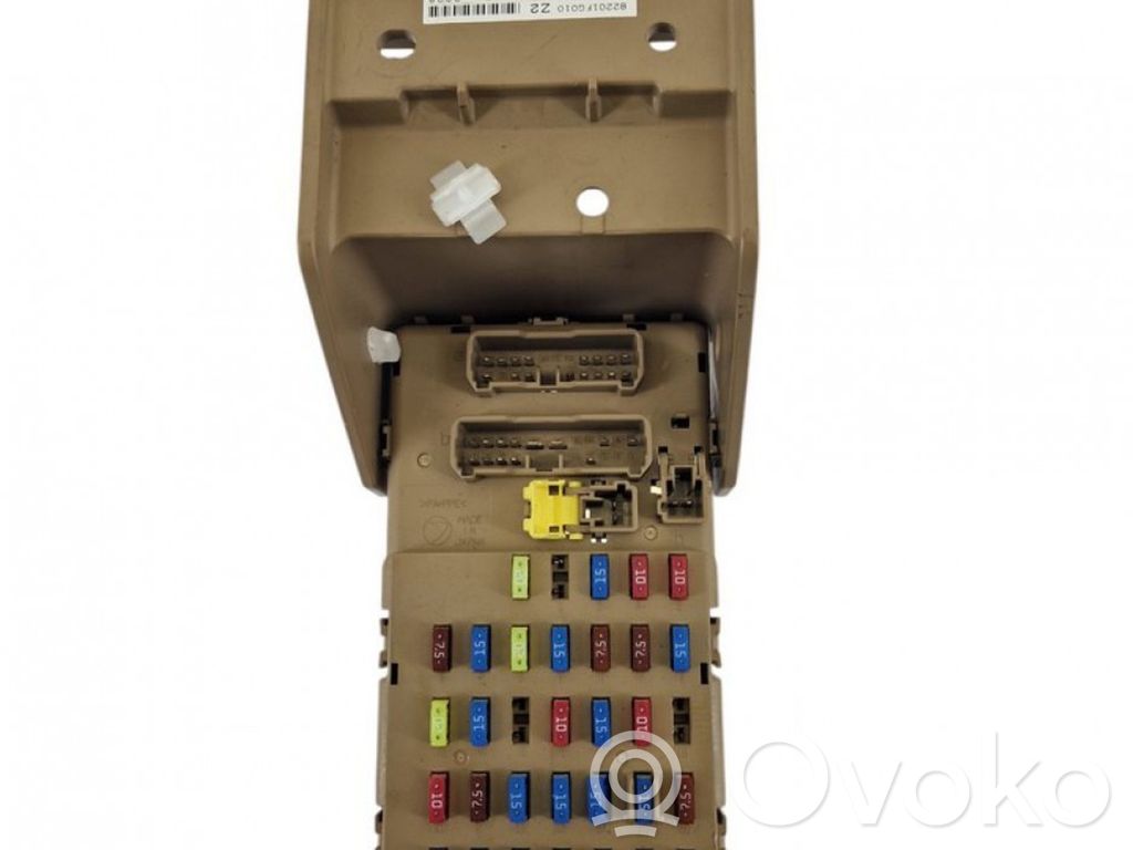 Module de fusibles   LB1011101B,82201FG010