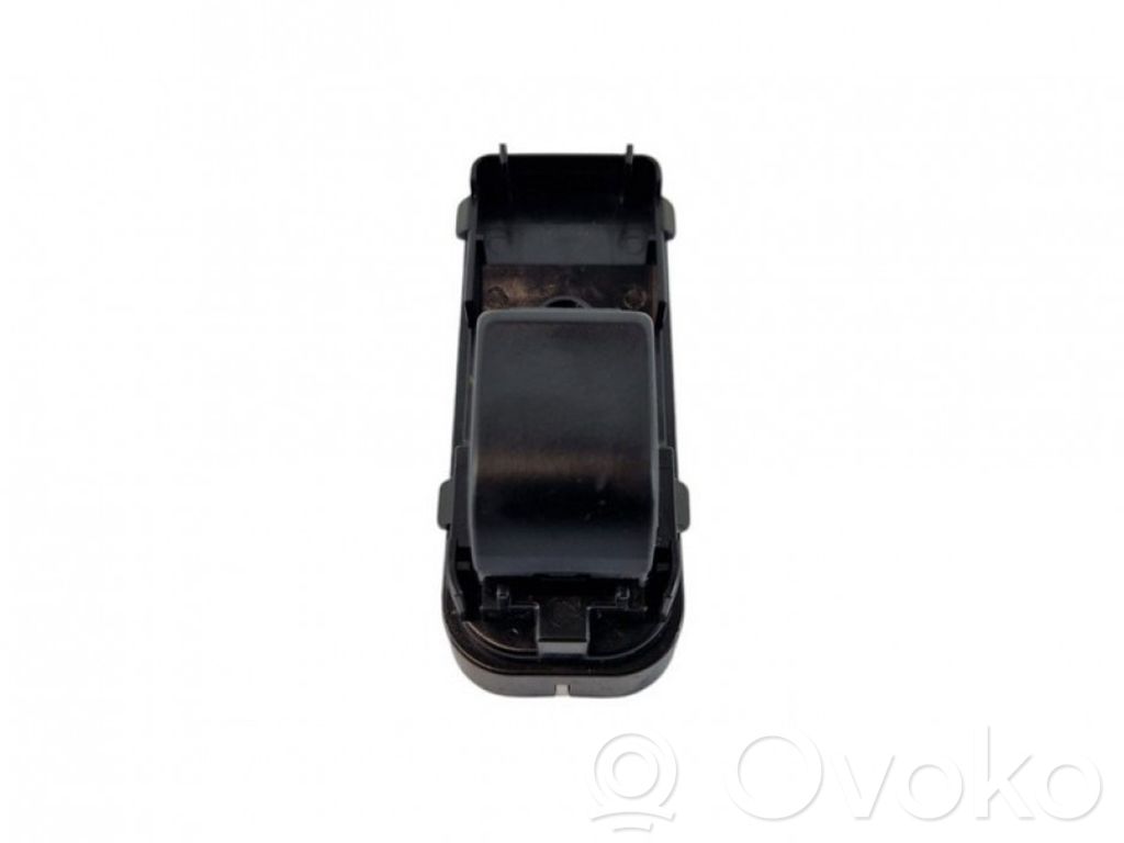 Mazda 3 III Electric window control switch 