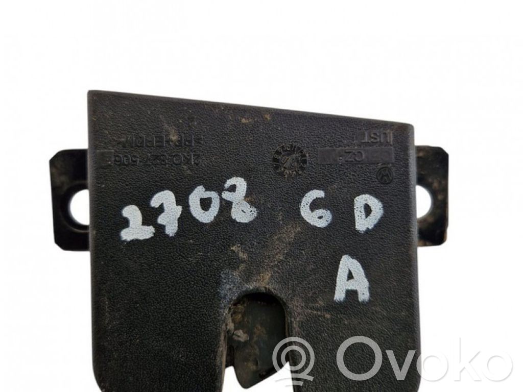 Loading door lock loop/hook striker   2K0827506E