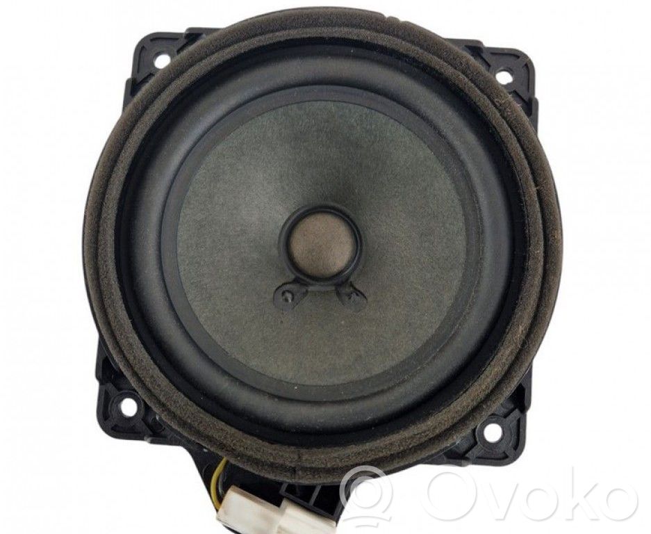 KIA Sorento Altavoz de la puerta delantera 