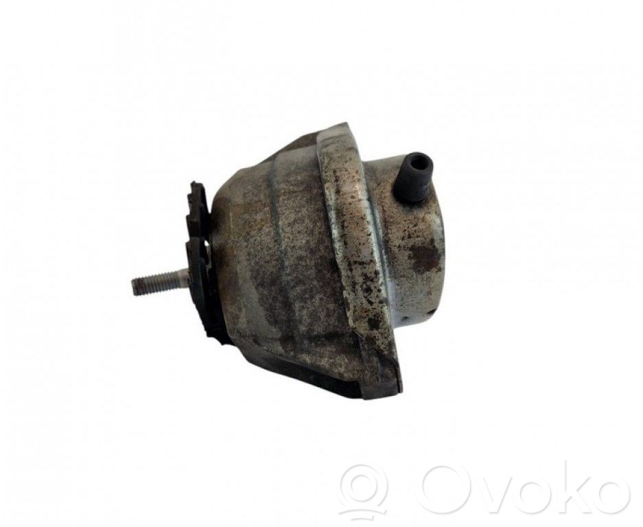 Engine mount bracket   677461902,15934612,6774619