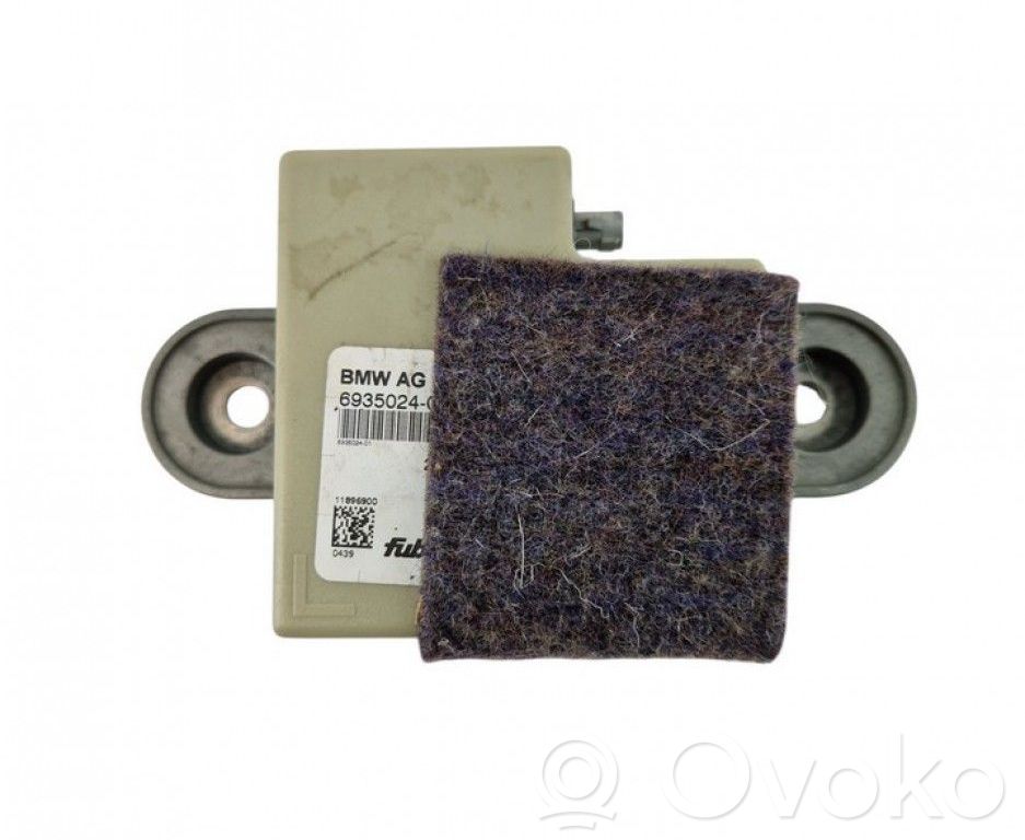 BMW 5 F10 F11 Amplificator antenă aeriană 