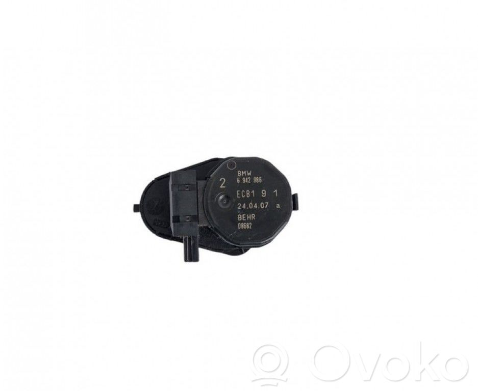 Stellmotor Heizung Klima   6942986