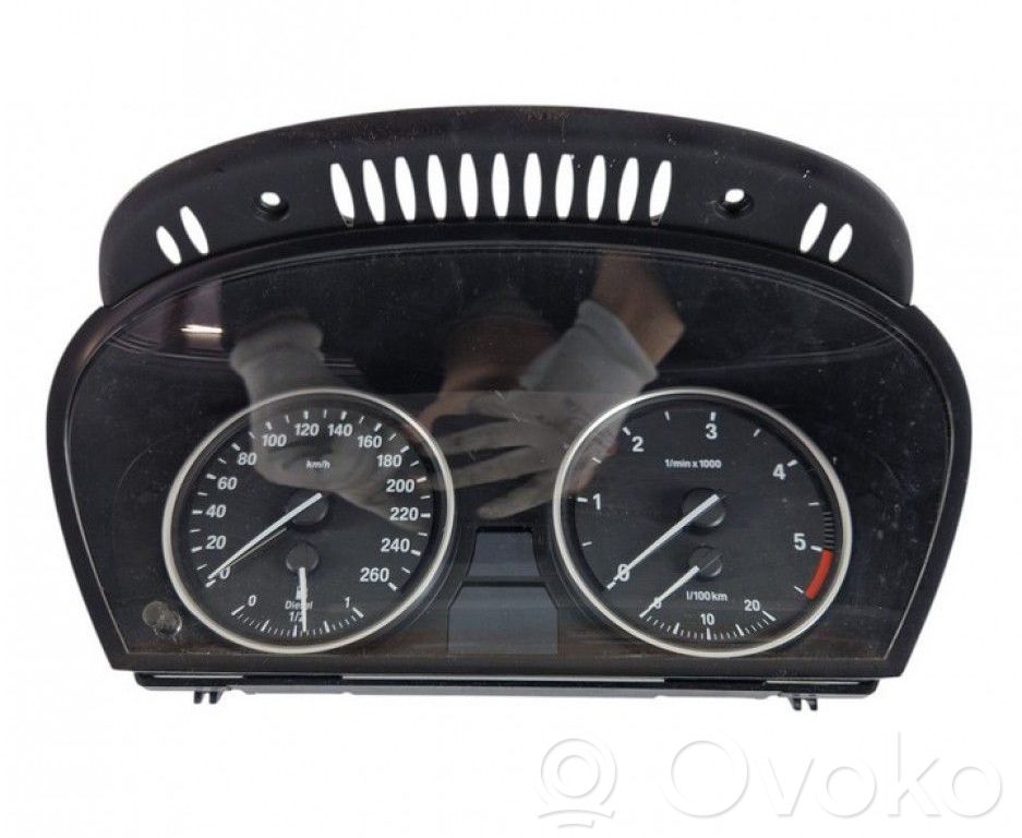 BMW 5 E60 E61 Speedometer (instrument cluster) 