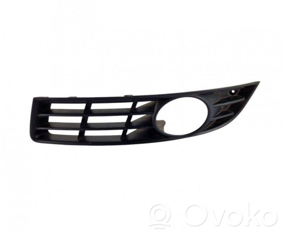 Volkswagen PASSAT B6 Grilă/ornament proiector ceață față 