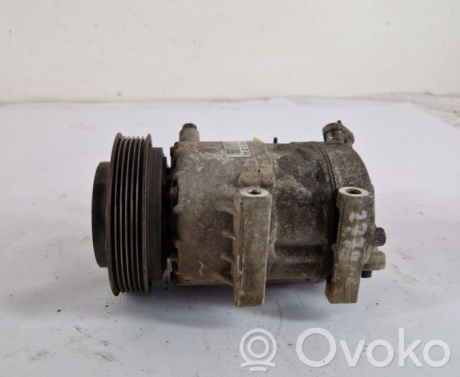 Hyundai i30 Air conditioning (A/C) compressor (pump) 