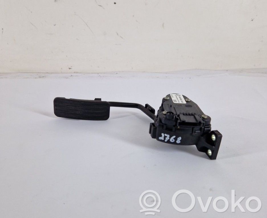 Akceleratoriaus pedalas   2R839F836A