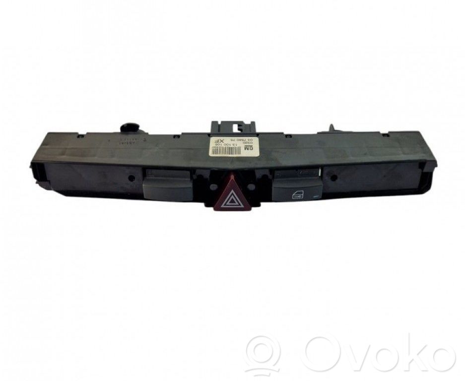 Comutator lumini pericol   13100105,03758075