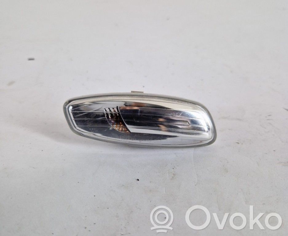 Peugeot 3008 I Seitenblinker 