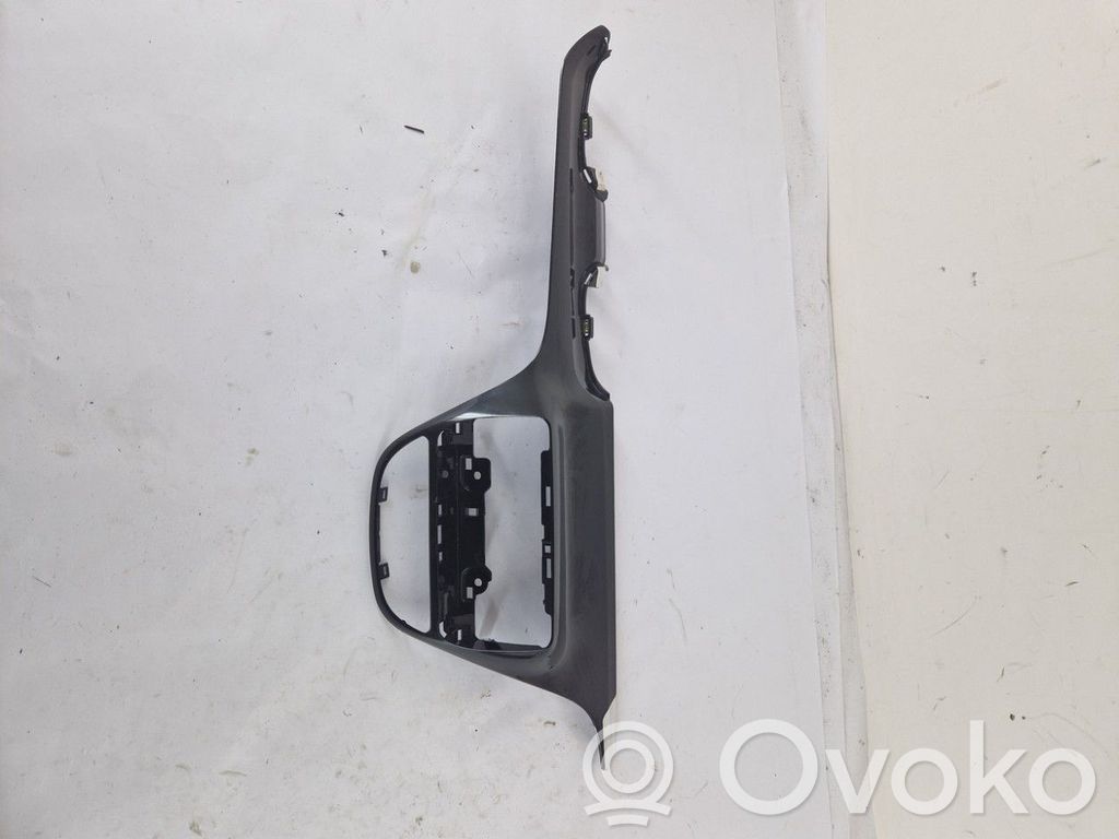 Peugeot 208 I Rivestimento pannello centrale del cruscotto