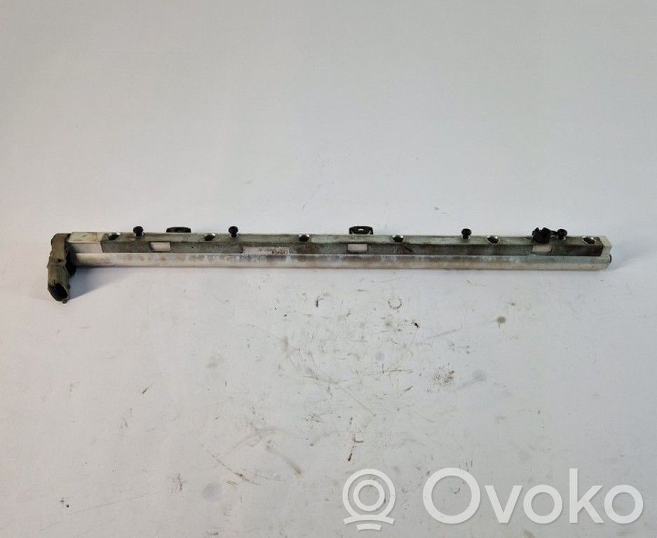 Volvo S80 Polttoainepääputki 