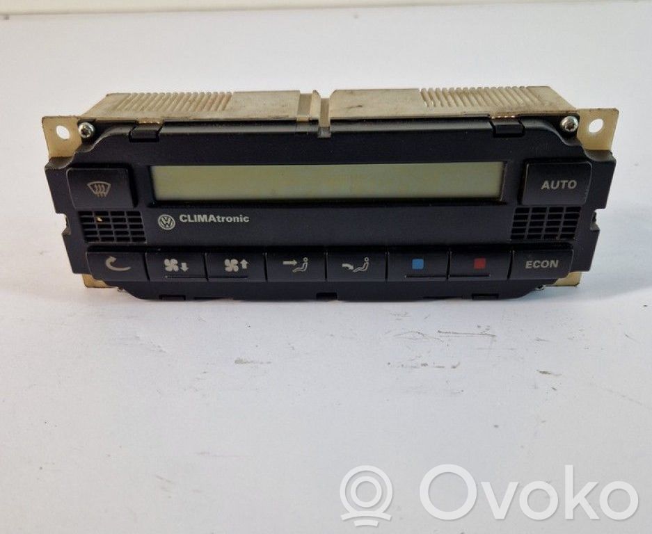 Volkswagen PASSAT B5 Unitate control climatizare 
