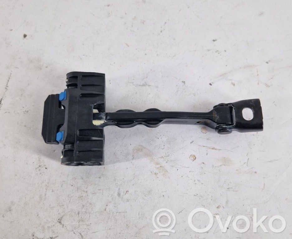 Audi A1 Etuoven pidätin 
