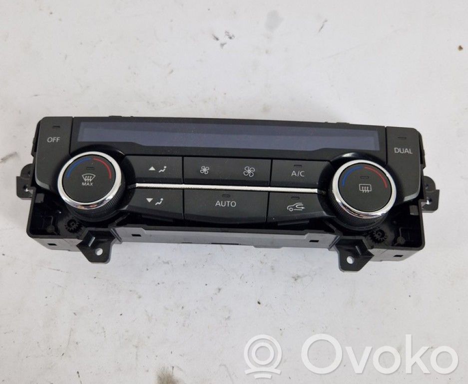 Panel klimatyzacji   1754T95020A,275102210R