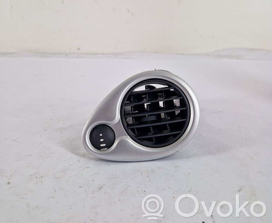 Renault Clio III Luftausströmer Lüftungsdüse Luftdüse Mitte 