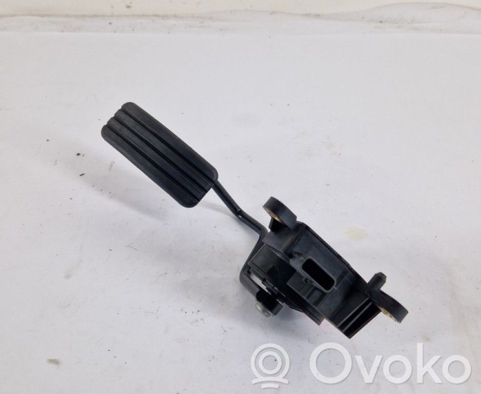 Renault Clio III Accelerator throttle pedal 