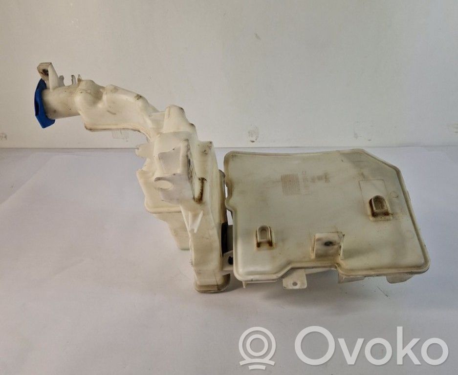 Volkswagen PASSAT B6 Serbatoio/vaschetta liquido lavavetri parabrezza 
