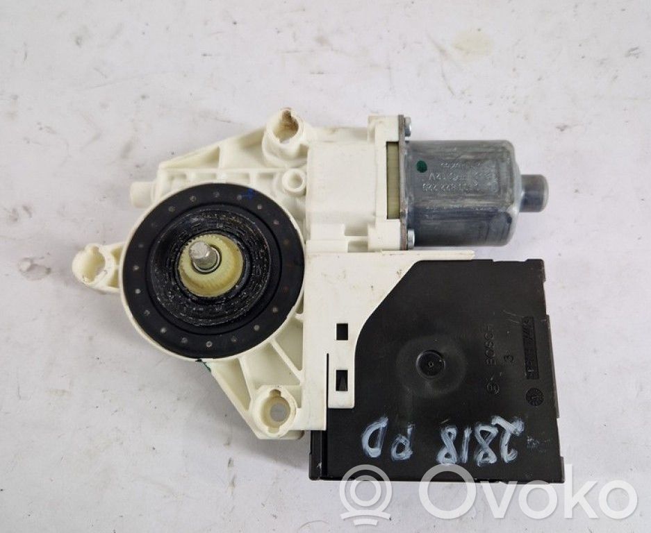 Volkswagen Golf V Asa reguladora de la puerta delantera 