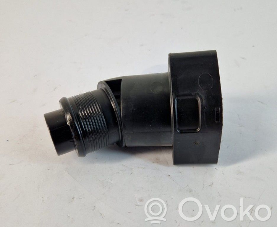 Volkswagen Jetta VI Guía de aire del intercooler 