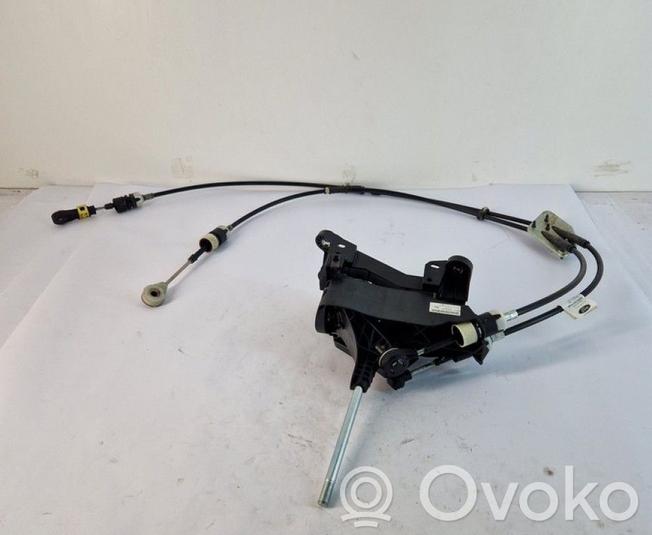 Ford Fiesta Lewarek zmiany biegów / górny 