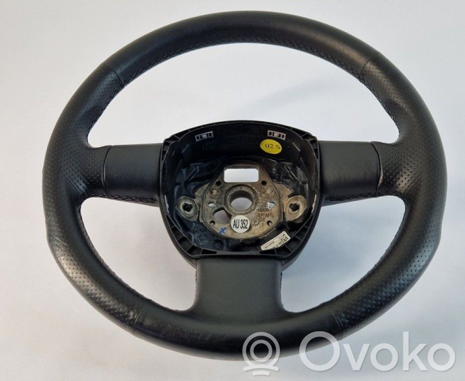 Audi A3 S3 A3 Sportback 8P Steering wheel 
