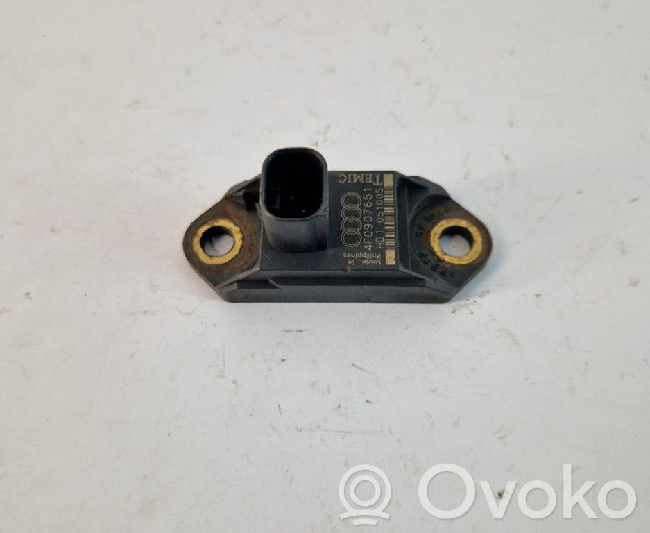 Audi A6 S6 C6 4F Senzor impact/declanșare airbag 