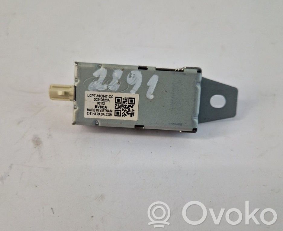 Ford Puma Antenos stiprintuvas 