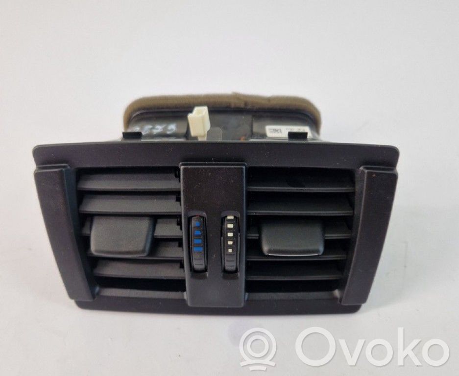 BMW 3 F30 F35 F31 Rejilla de ventilación central del panel 
