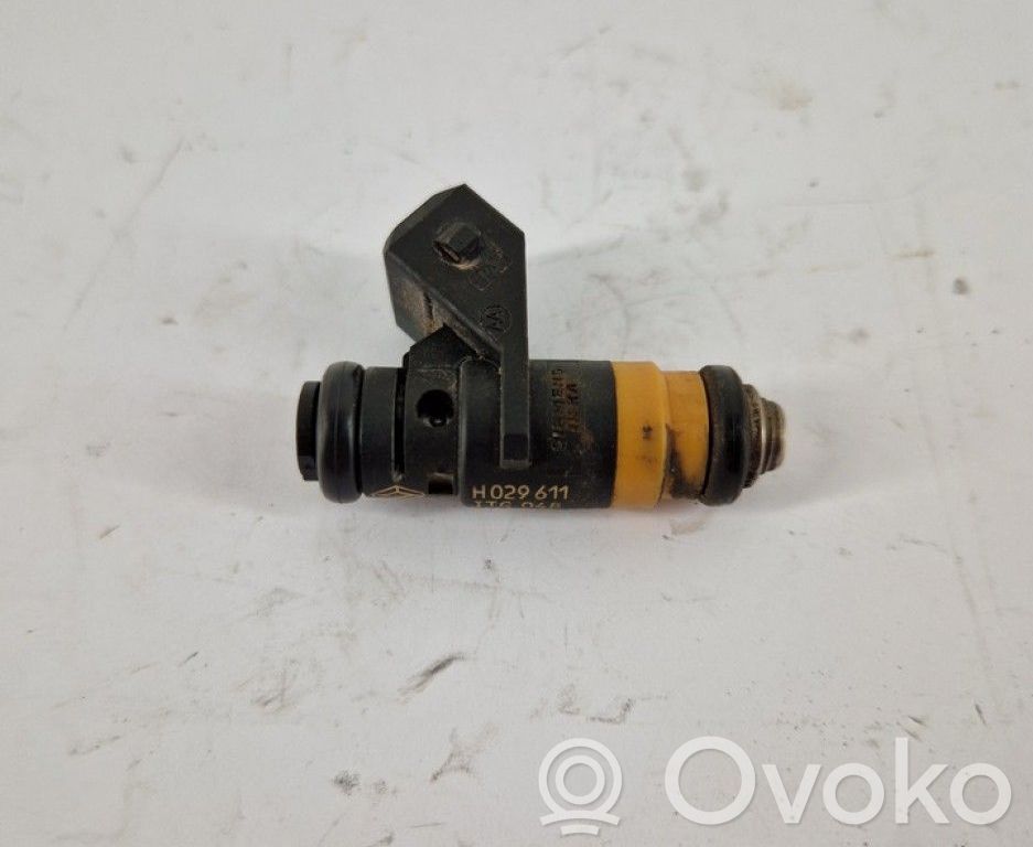 Renault Laguna II Injector combustibil 