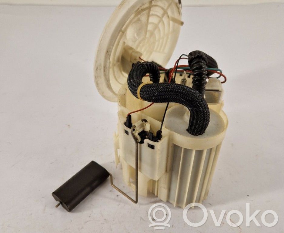 Opel Astra H Bomba interna de combustible 