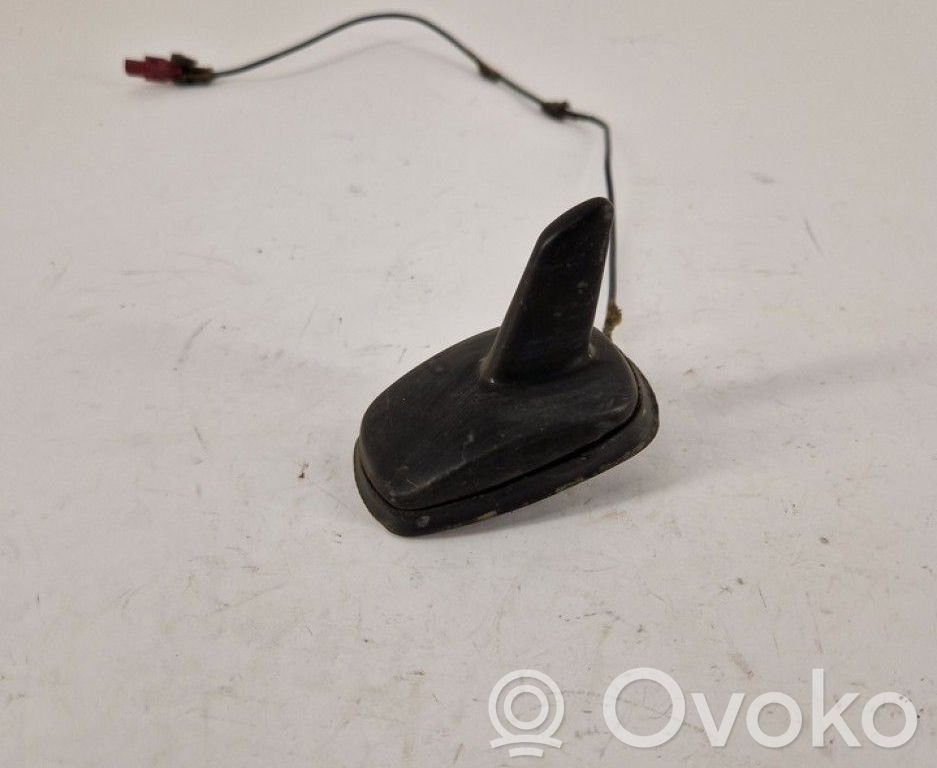 Audi A4 S4 B6 8E 8H Radion antenni 