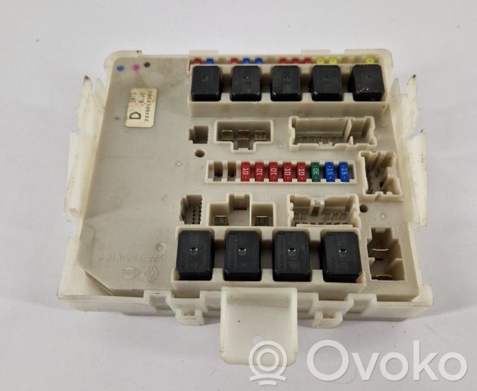 Nissan Pathfinder R51 Módulo de fusible 