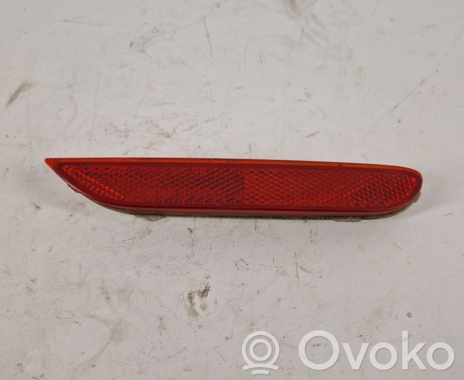 Nissan Qashqai Reflector spate 