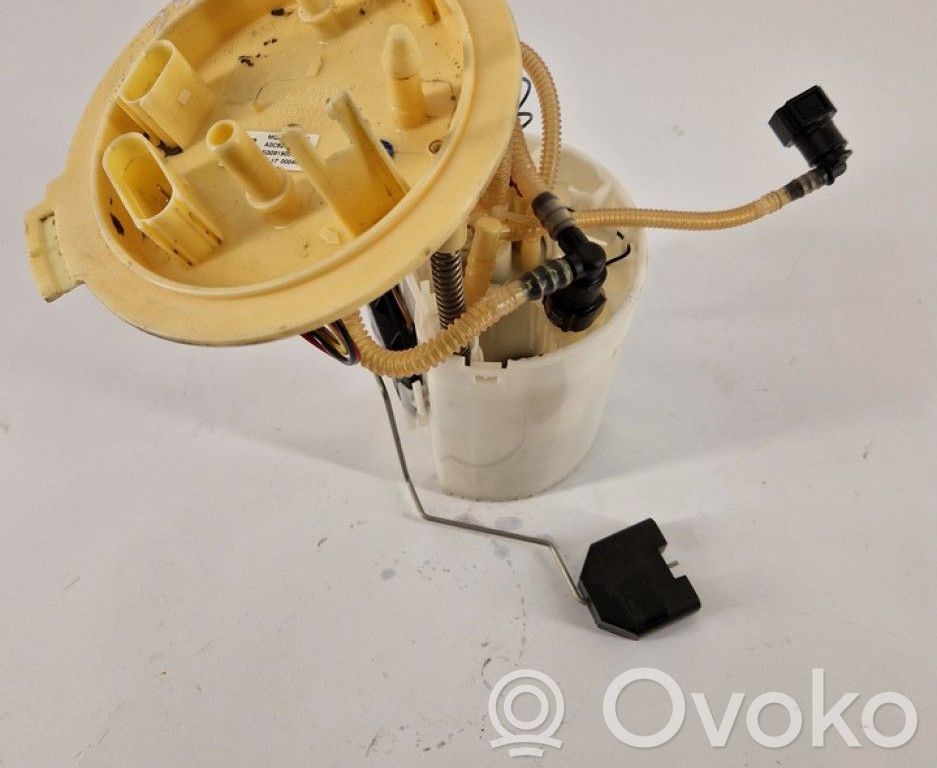 Volkswagen Golf VII Pompă combustibil în rezervor 