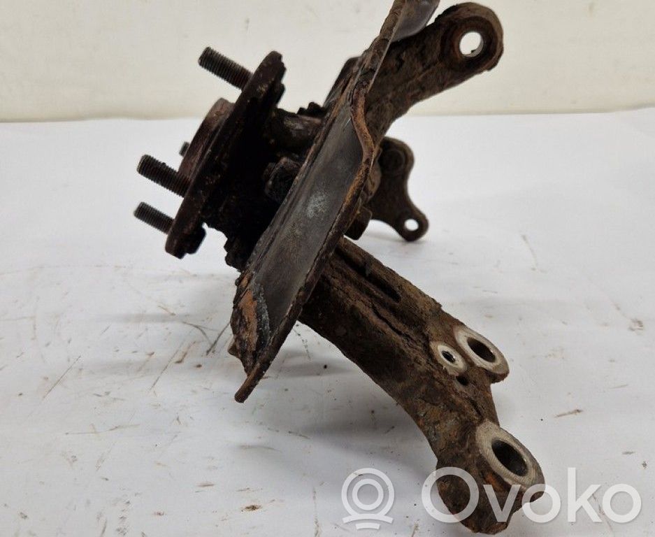 Toyota RAV 4 (XA40) Mozzo ruota anteriore