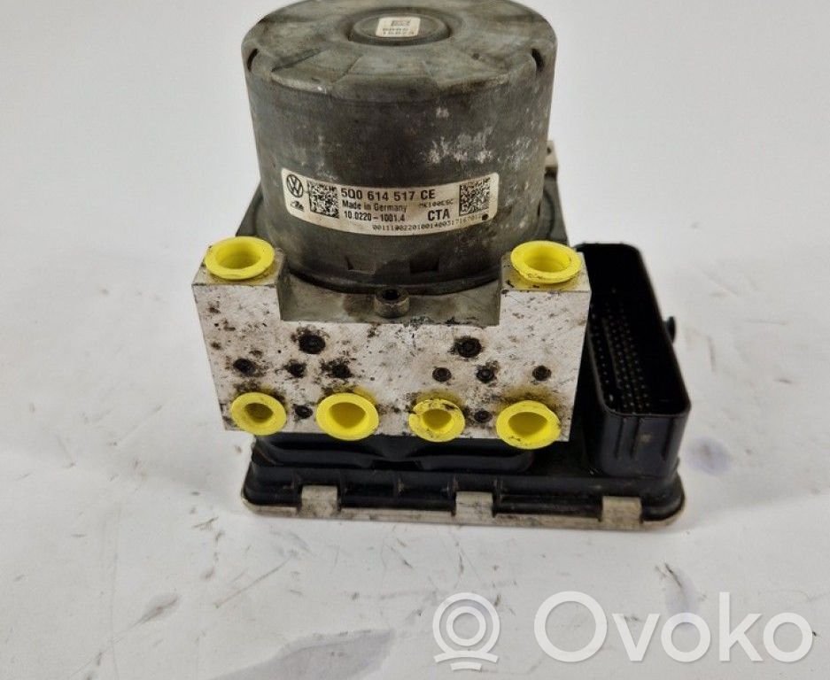 Volkswagen Golf VII ABS Pump 