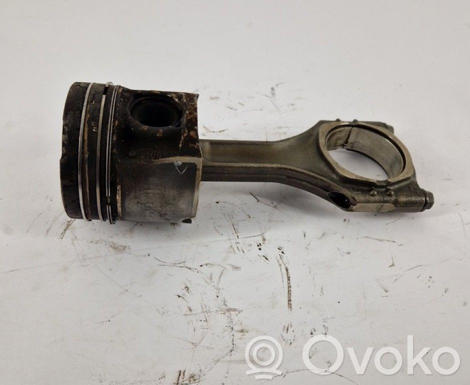 Opel Insignia A Piston 