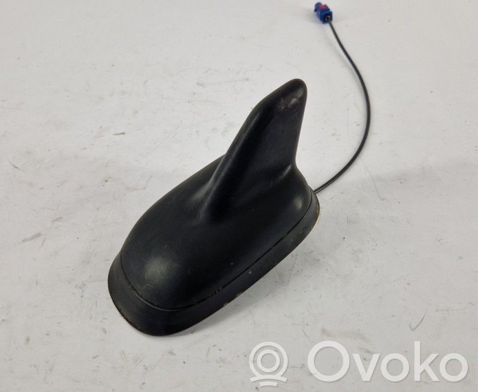 Volkswagen Touran II Antenă GPS aeriană 