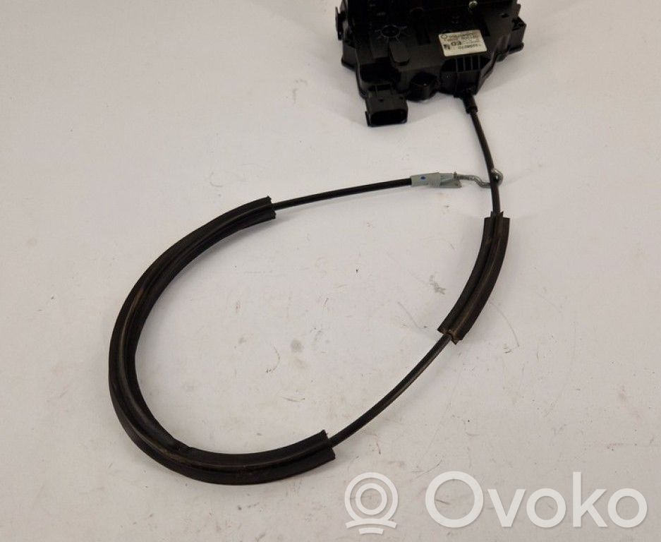 Opel Corsa D Priekšpusē slēdzene 