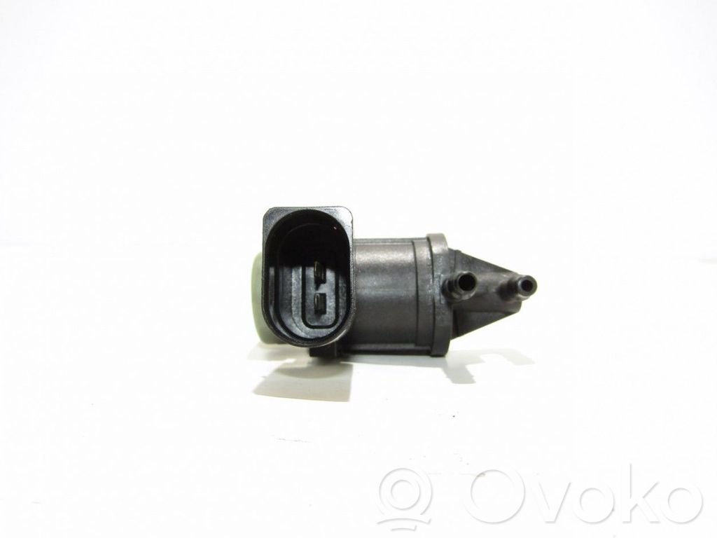 Volkswagen PASSAT B6 Solenoid supapă turbosuflantă