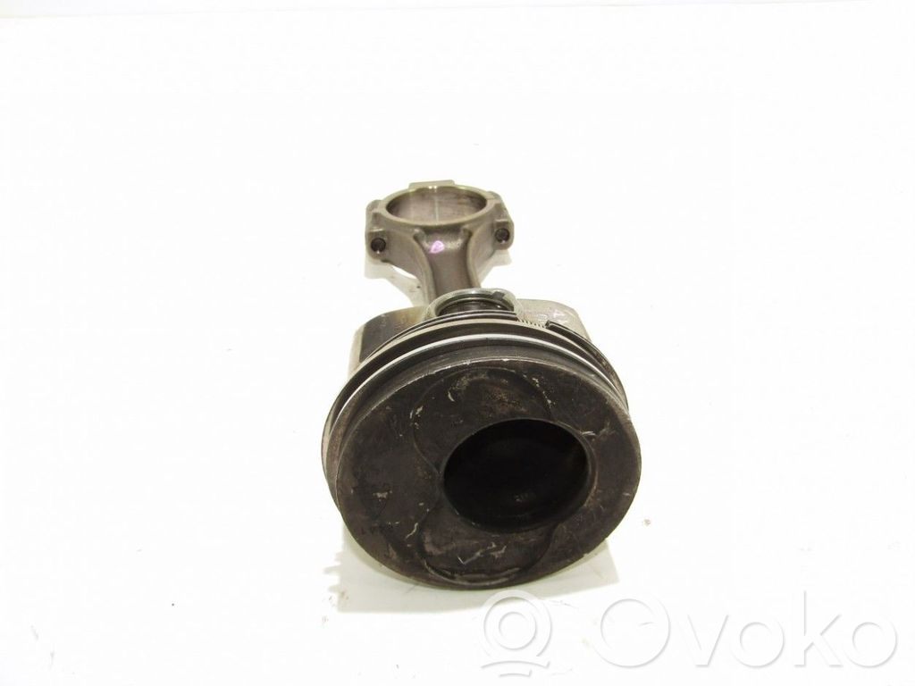 Piston