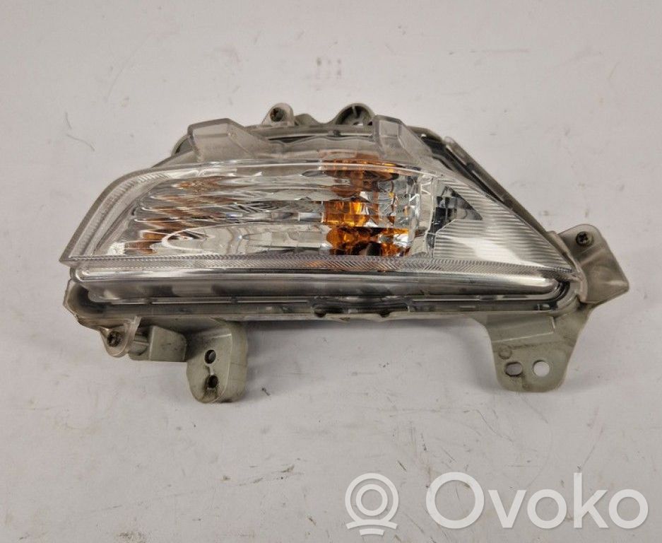 Mazda 3 III Front indicator light 