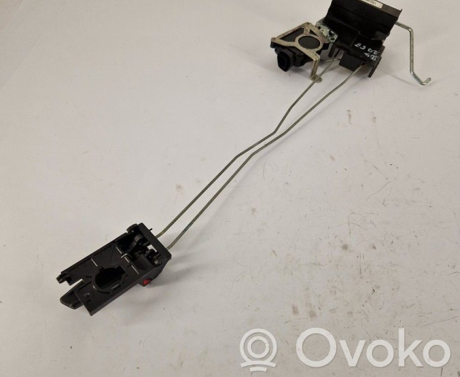 KIA Rio Takaoven lukko 