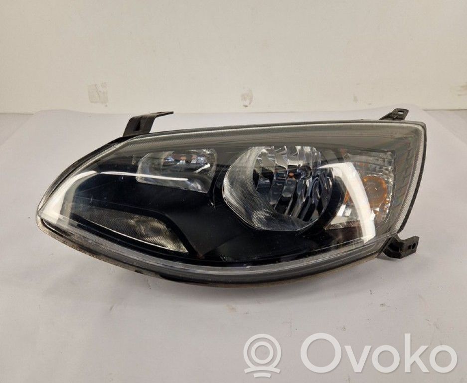 Lada Kalina II Phare frontale 