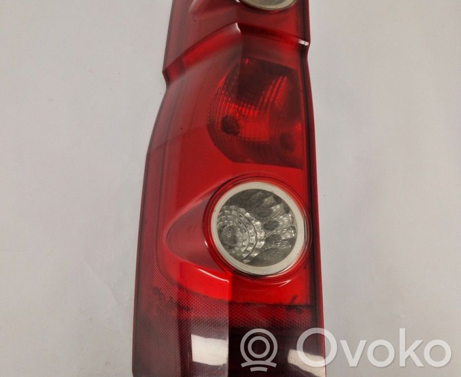 Volkswagen Crafter Luci posteriori 