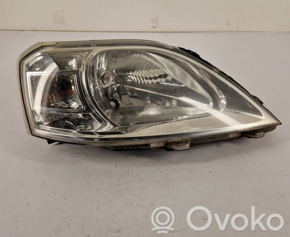 Dacia Logan I Headlight/headlamp 