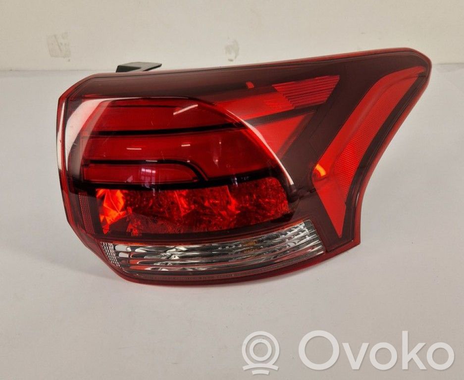 Lampa tylna