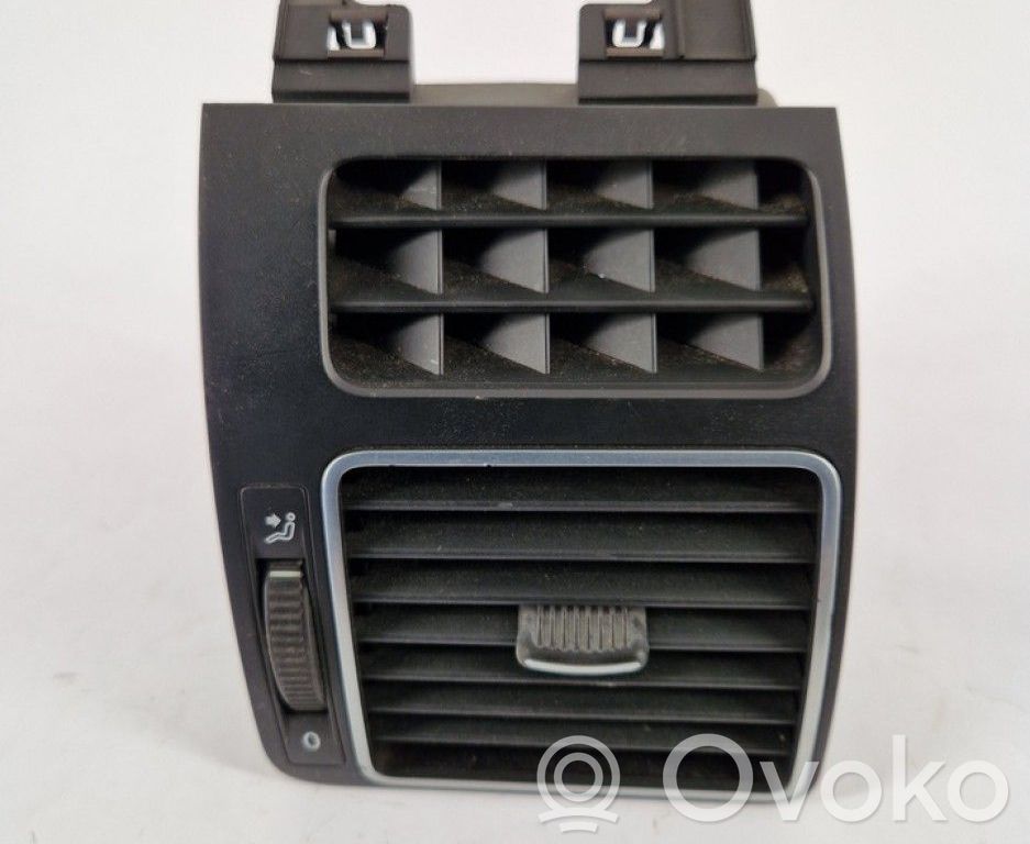Volkswagen Touran II Griglia di ventilazione centrale cruscotto 