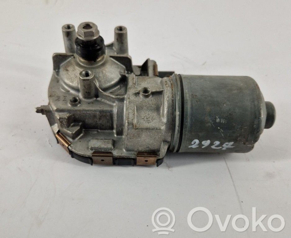Volkswagen PASSAT B8 Motor ștergător 