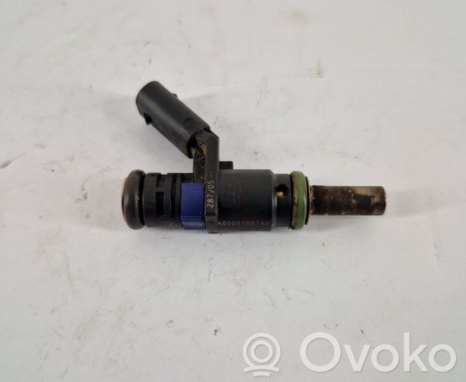 Mercedes-Benz A W169 Injector combustibil 